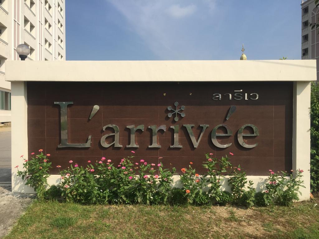 Larrivee Hotel Bang Bo Exterior photo