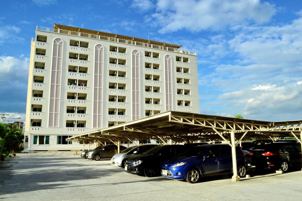 Larrivee Hotel Bang Bo Exterior photo